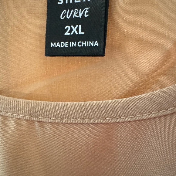 Patterned Dress - Picture 2 of 6